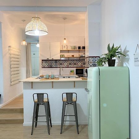 Belleza Y Estetica Modernista En Pleno Centro Аликанте Екстериор снимка